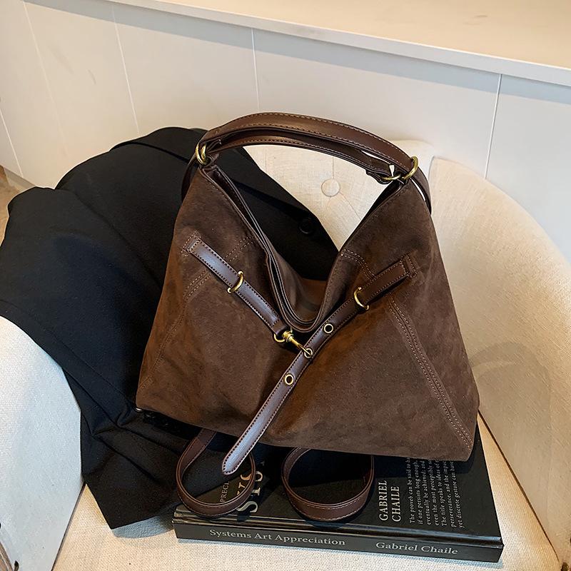 Large Capacity Underarm Bag Women's Commuter Tote Bag New Niche High-end Shoulder Bag Fashion Backpack