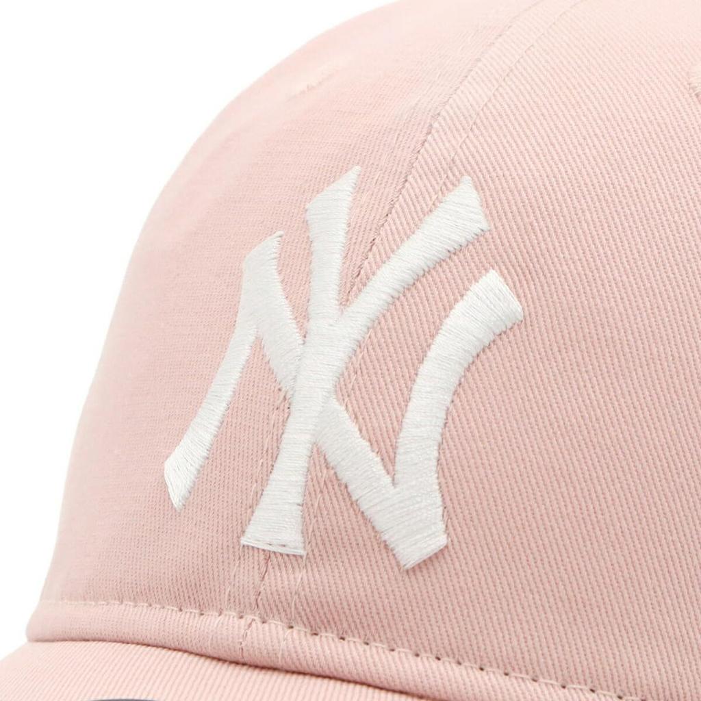 NEW ERA Low Cap 9Twenty Long Visor MLB New York Yankees Pink Non-Washed L/XL
