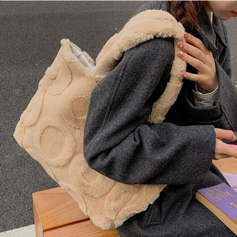 Simple and Casual Top Handle Bag Winter Retro Versatile Texture Tote Bag Large Capacity Elegant Daily Commute Bag for Women