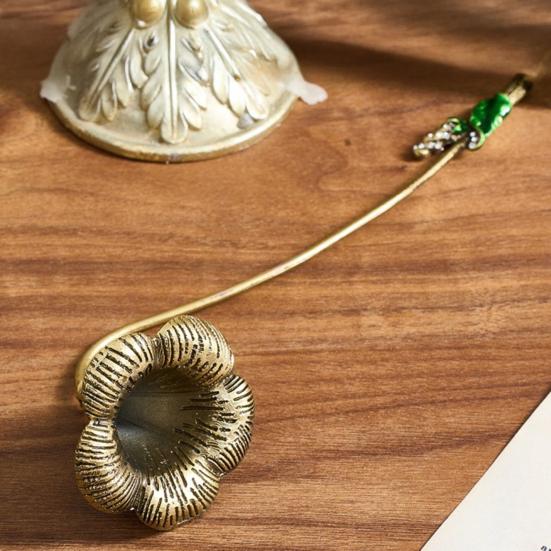 Metalen kaarsendover met lange steel, vlamdover voor kaarsen, decoratief kaarsaccessoire.