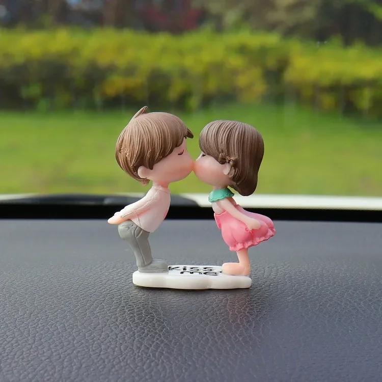 Lovely Couple Decoration Car Interior Accessories For Home For Car Center Console Rearview Mirror Ornament Cake Decoration Gift