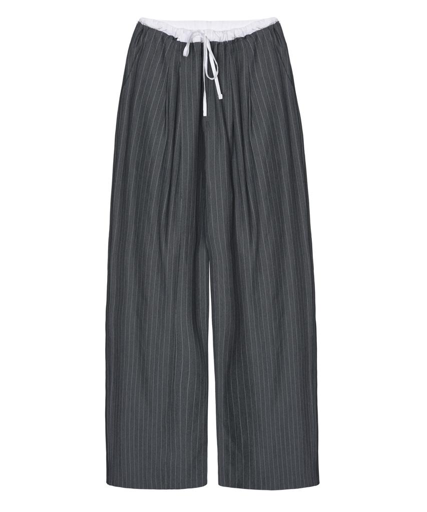 Nigaennikol Stripe Layered Pintuck Slacks_Charcoal
