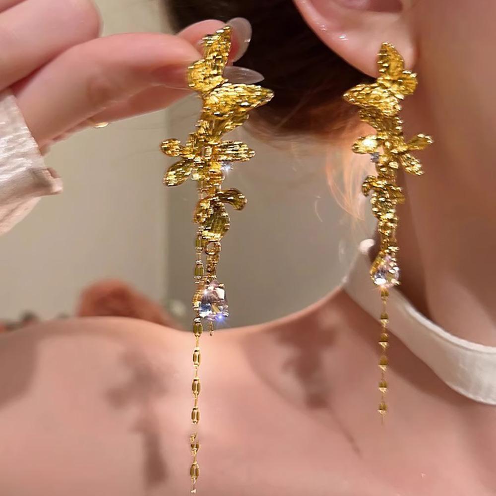 2PCS Sliver Color Butterfly Star Star Ear Clip Bone Nail New Fashion Earrings for Women No Drilling Cochlea Anti-allergy Gift