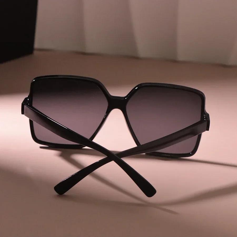 Retro Square Sunglasses Women Men Brand Designer Vintage Sun Glasses Female Male Mirror Punk Travel Shades