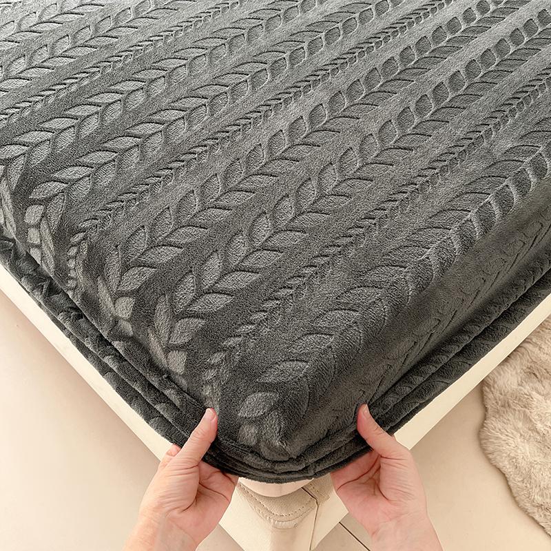 WOSTAR Winter coral fleece jacquard fitted sheet elastic mattress protector cover warm fluffy plush bed linens luxury bedding 90 Pillowcase No sheet