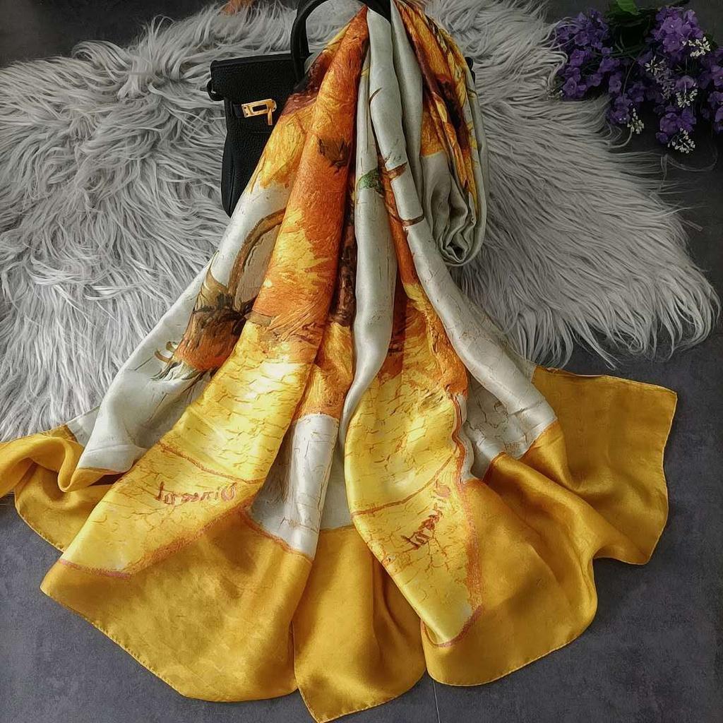 Lyxmärke Dam Scarf Sommar Sidenscarfar Sjal Dam Wrap Mjuk Kvinna Echarpe Designer Beach Bandana foulard ljuddämpare
