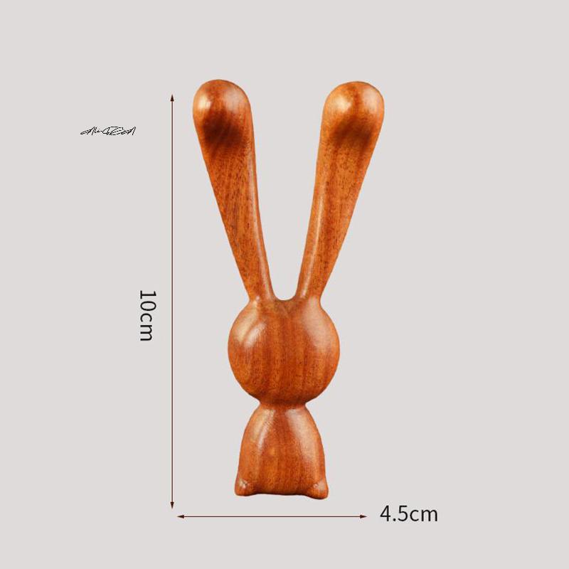 Sandalwood Rabbit Nose Scraping Massage Comb for Meridian Clearing Eye Acupoint Therapy Blood Circulation Promotion