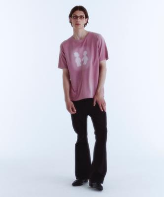 KINETO Sherpa Dying Boy & Girl Print T-Shirt_Dusty Pink