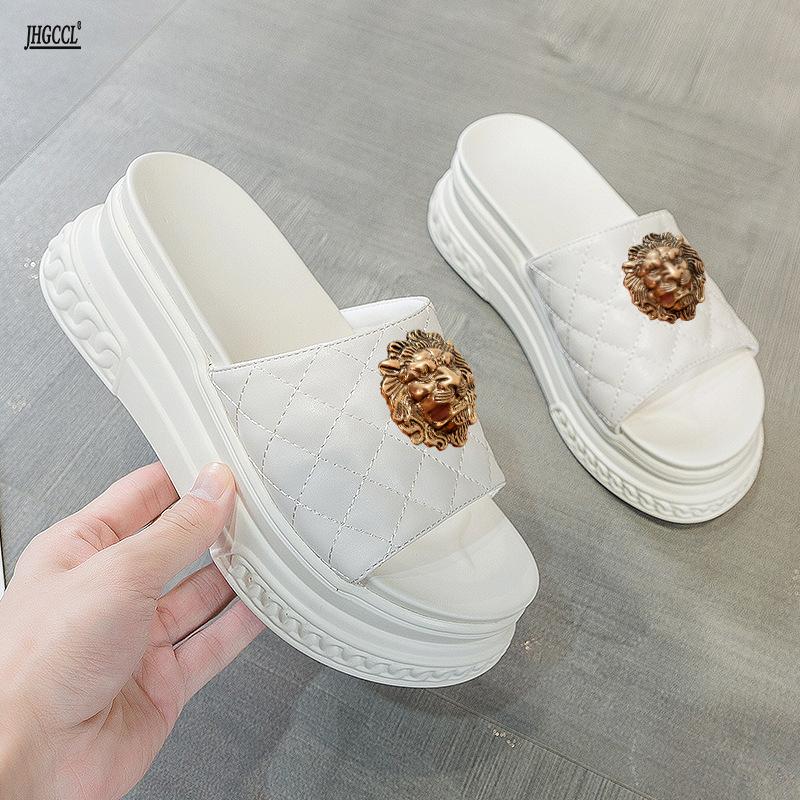 

Fashion New women s Slipper flat bread turtleneck sandals ve rsatile plus size beach shoes designer outdoor luxury Slipper 35