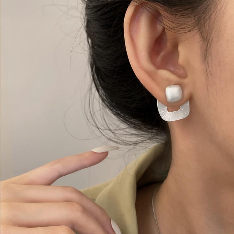 ANENJERY Hollow Frost Surface Geometric Stud Earring for Women Simple Design Personality Earring Jewelry