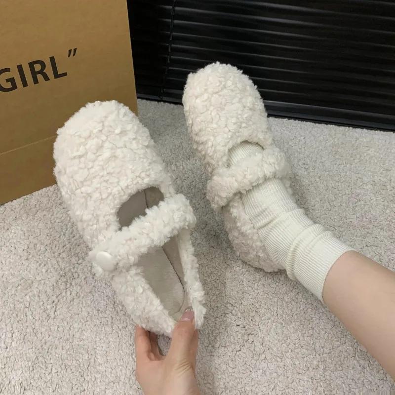 Fashion Winter New Fashion White Furry Beanie Shoes Women Wear French Style Plus Fleece Cotton Shoes Female Fairy Solid Mary Jane Shoes