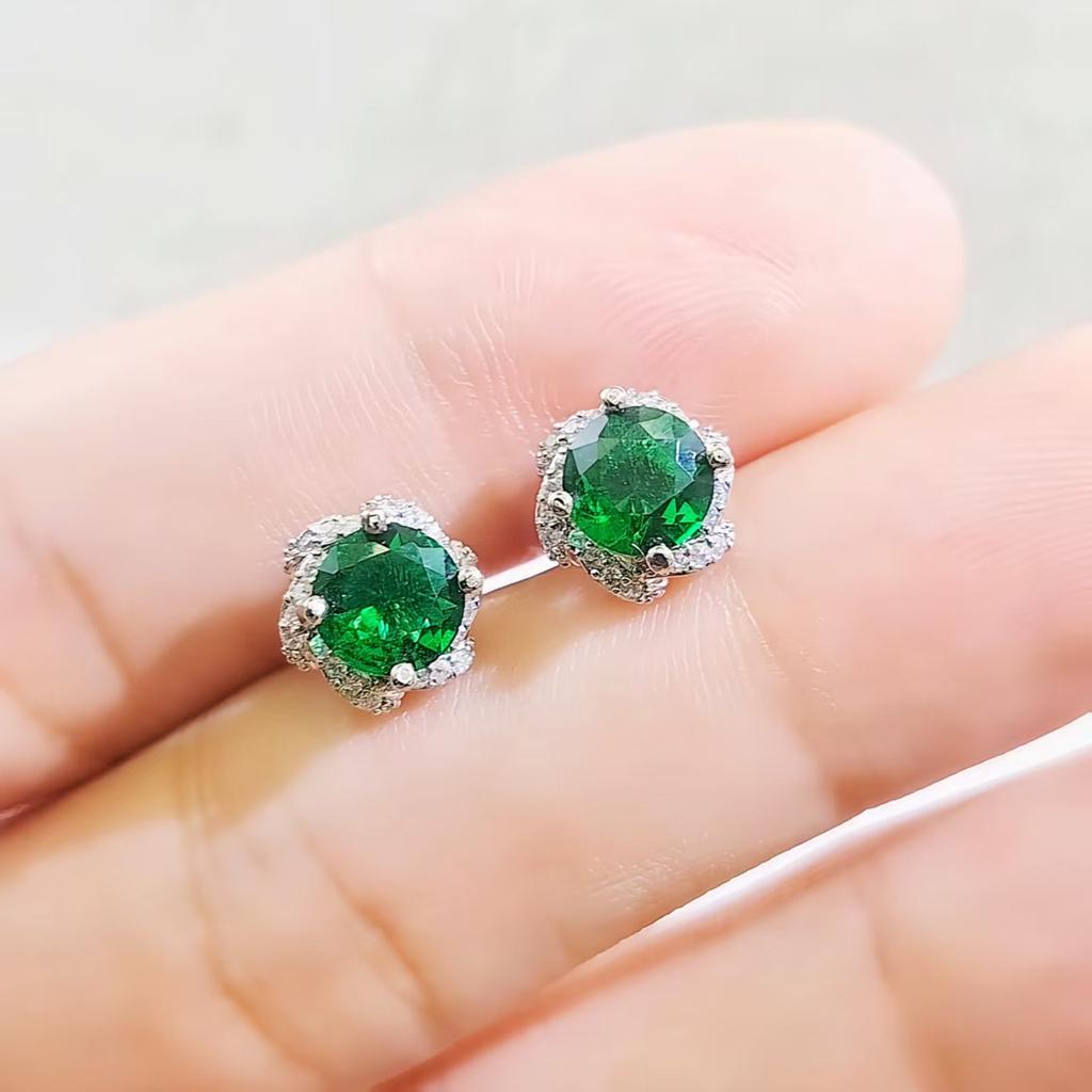The wind is small and fresh, imitation zircon, full of diamond buds, stud earrings, women's white gold, white gold, zircon inlaid fashion earrings