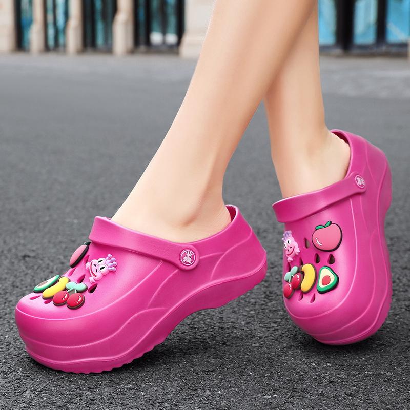 Dámské letní sandály s uzavřenou špičkou, 7 cm vyšší boty se zahradními dírkami