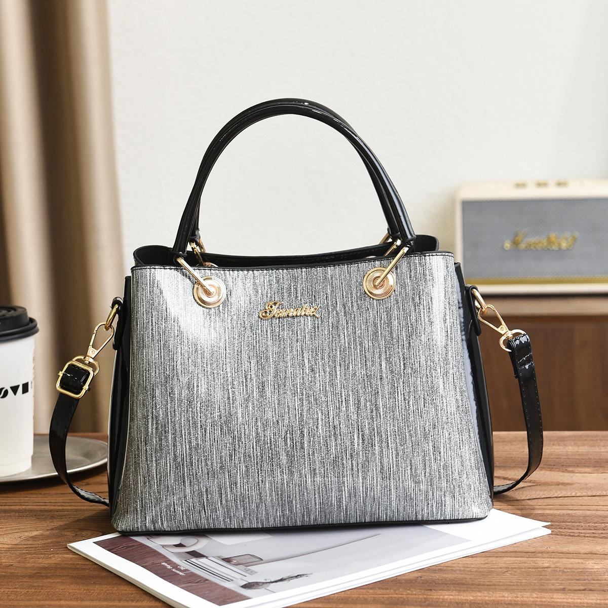 

2026 New Fashionable Handbag Women s Patent Leather Middle-aged Women s Bag Mother Bag Crossbody Bag