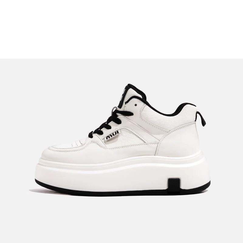 Platform white shoes women's 2025 new autumn and winter shoes women's versatile flat-soled lace-up velvet casual sports board shoes