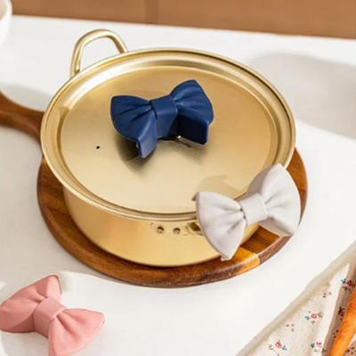 2Pcs Kitchen Pot Clip Bow-Shaped Cooking Oven Glove Silicone Pot Holders Non-Slip Grip for Hot Cookware