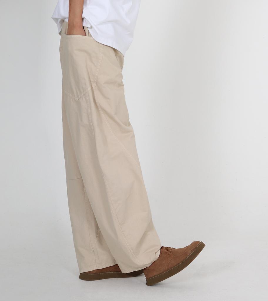 Beoteunseoul Side Big Pocket Curved Washed Cotton Pants (Beige)