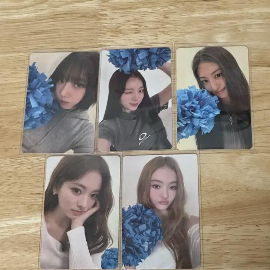Miyao Meovv Showcase Photo Card Set 