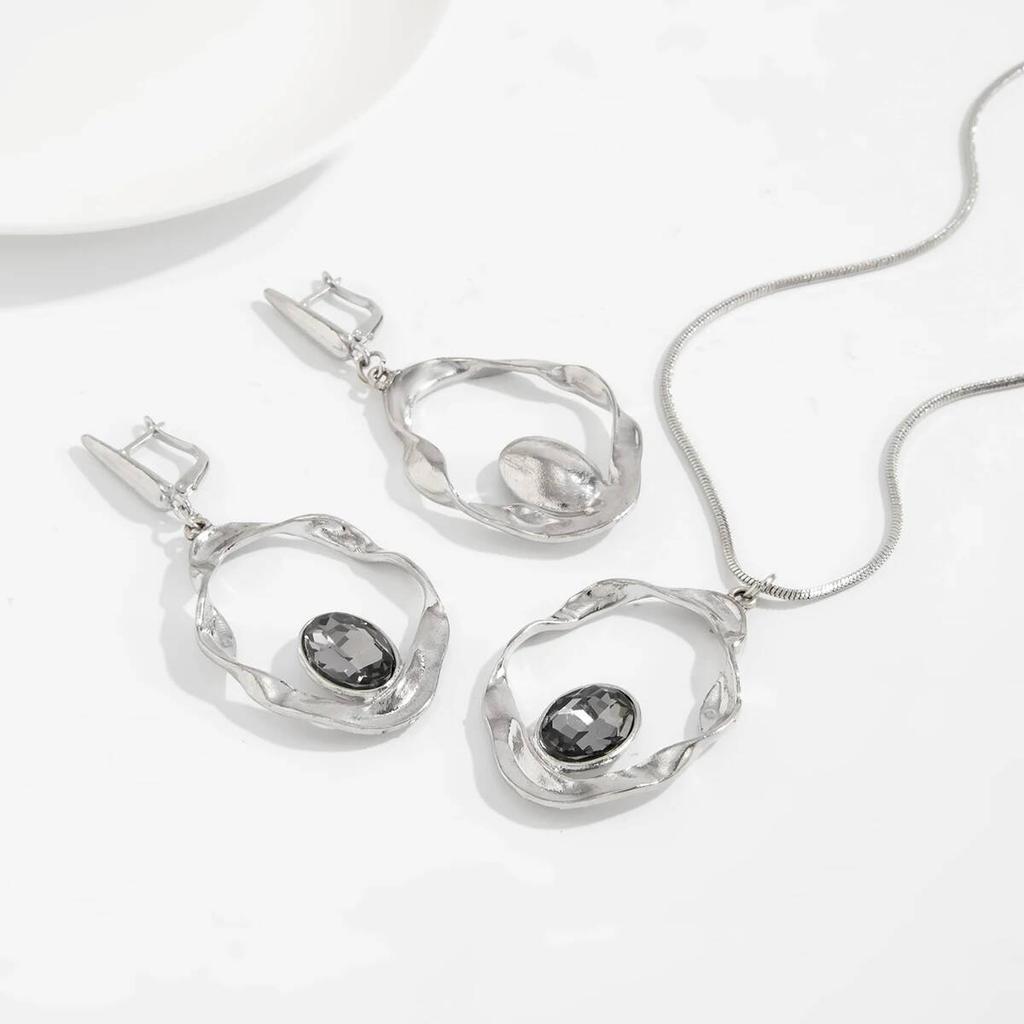 SHIXIN Exquisite Irregular Acrylic Drill Pendant Necklace Earrings Set Women 2026 New Geometric Hollowout Clavicle Chain Jewelry