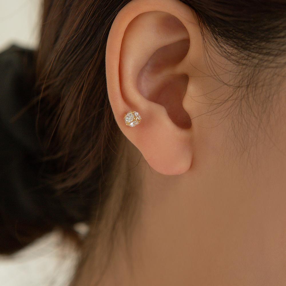 Lunne 14K Cube Ball Cubic Piercing (Bar Thickness 1Mm) (14K Gold) C06