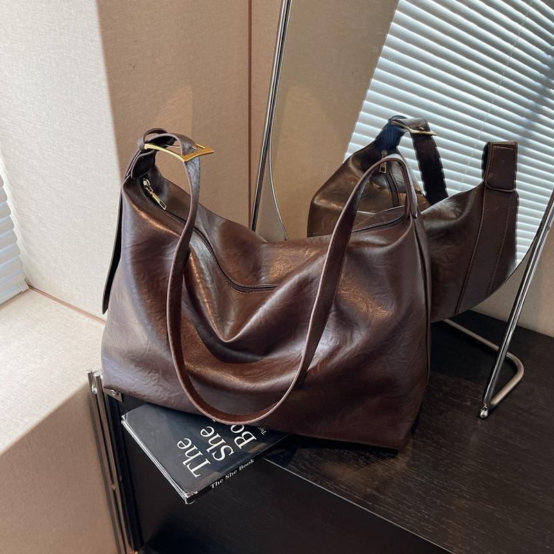 Popular Bags Women's Retro Niche Commuter Tote Bag Versatile Shoulder Messenger Bag