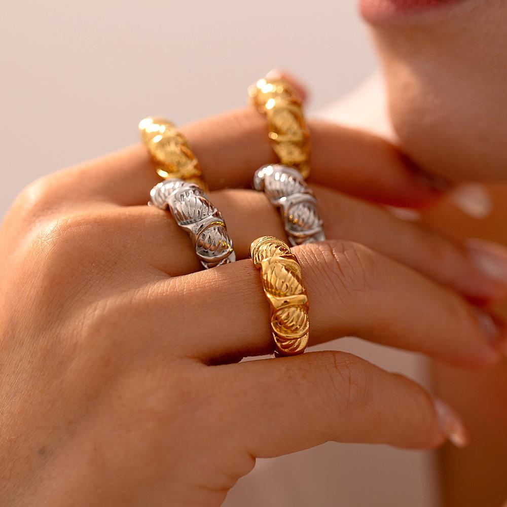 Unique Striped Ring Niche Design Stainless Steel Plated 18K Gold Index Finger Ring