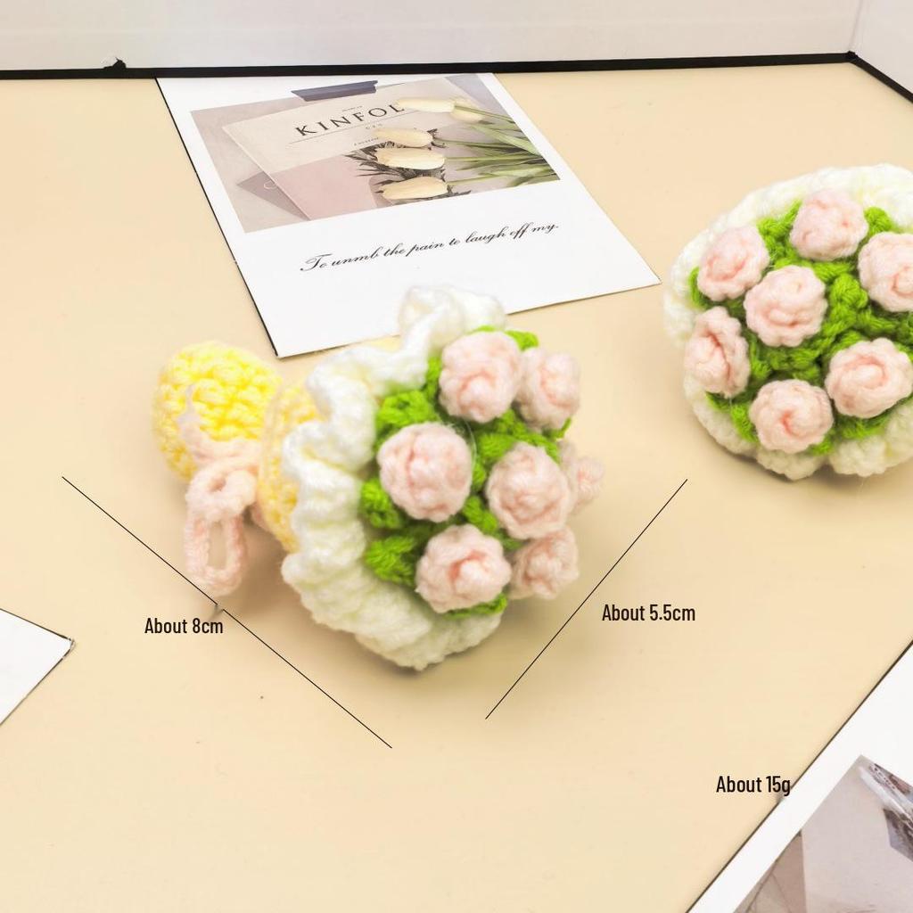 Kreativer DIY Häkelrose Blume Schlüsselanhänger Plüschtier Zubehör