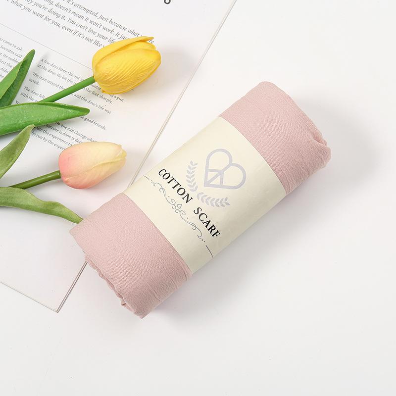 Autumn and winter new micro-elastic crumpled cotton blended long towel right angle lock edge polyester headscarf hot-selling solid color scarf
