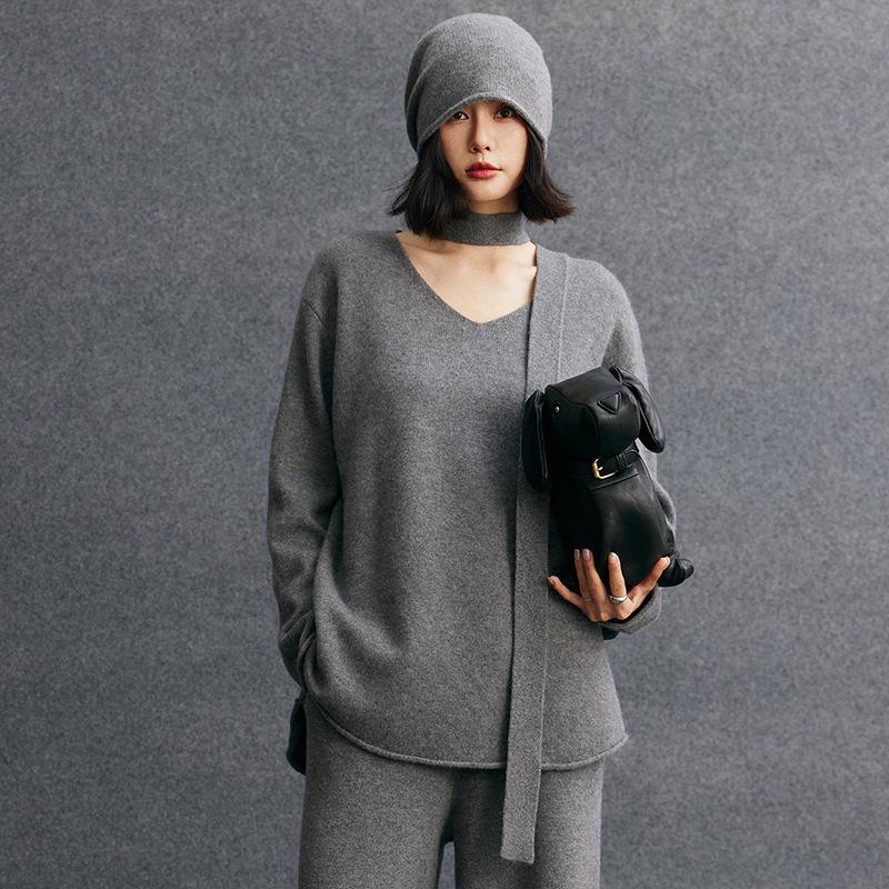 Women's Versatile Cashmere Sweater: Fashionable, Gentle Style for Autumn & Winter