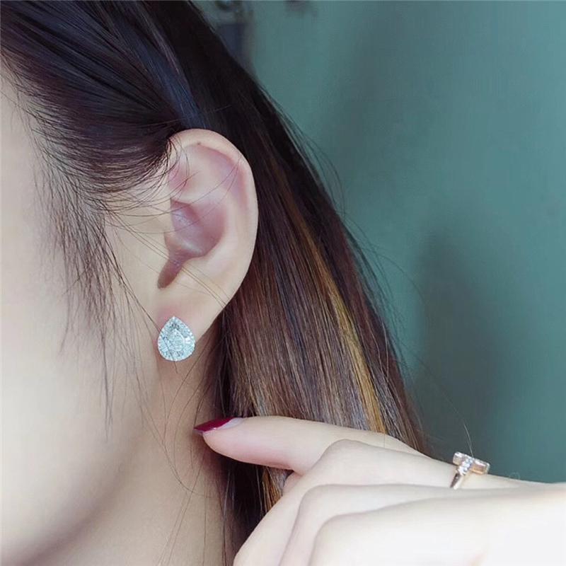 New New Trendy Pear Shaped Silver Color Stud Earrings Women Inlaid Brilliant Cubic Zirconia Delicate Female Jewelry for Party