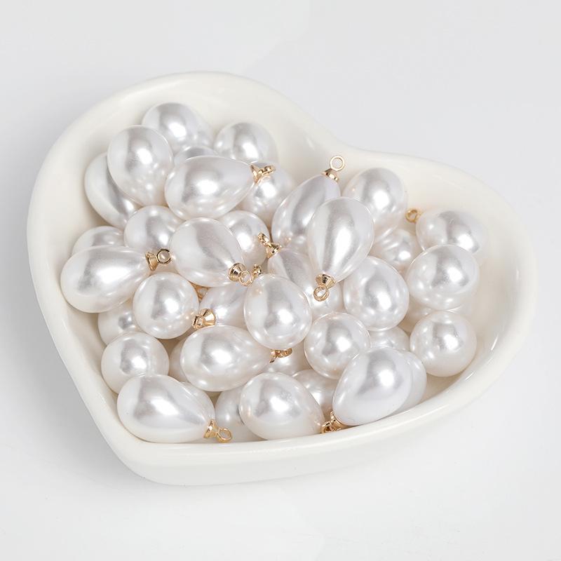 High-Gloss Gold Teardrop Pendant Necklace with ABS Imitation Pearl Beads