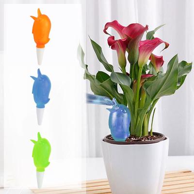 1 Stück Garten-Kunststoff-Vogel-Tropfbewässerungsgerät zur Pflanzenfeuchtigkeitskontrolle Gartendekoration