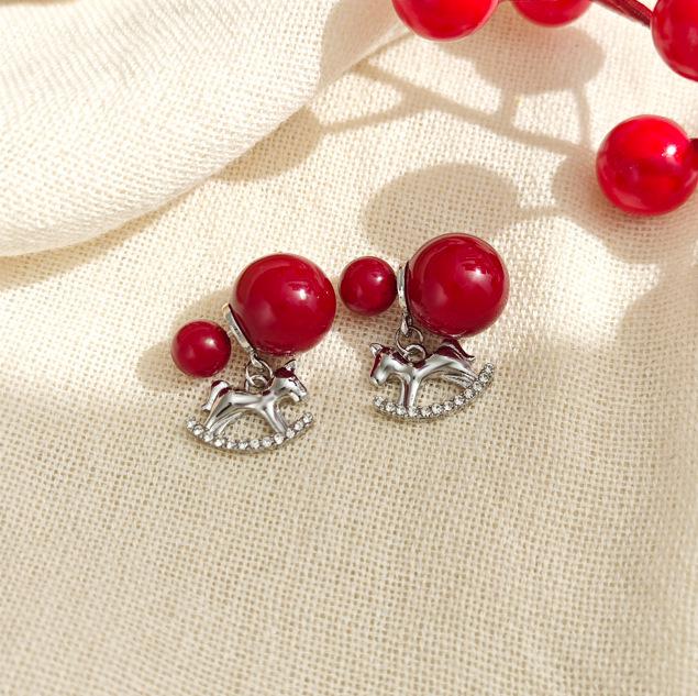 Silver Needle Pearl Pony Studs: Exquisite, Versatile High-End Chinese Women's Earrings