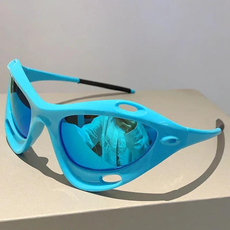 New Y2k Sunglasses Fashion Futuristic Punk Mirror Sports Men Eyewear Trendy  Design Outdoor UV400 Shades for Women