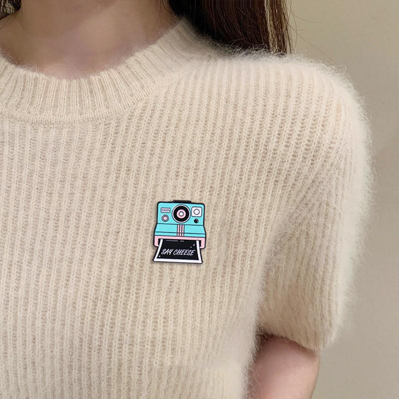 New 90s Vintage Series Enamel Brooches Retro Camera Tape Phonograph Record Telephone Shaped Lapel Pins