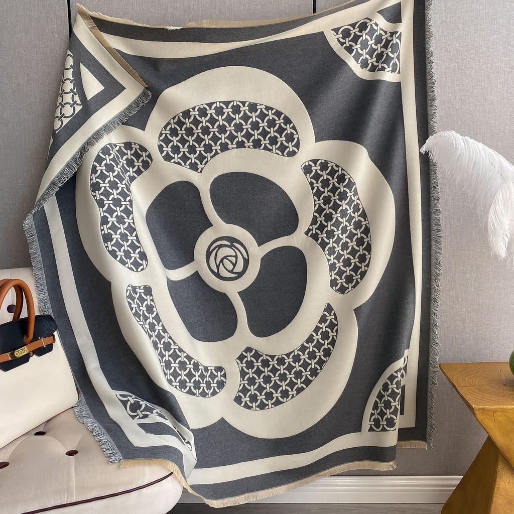 Camellia Scarf Women'S Style Imitation Cashmere Square Scarf Thickened Air-Conditioned Room Warm Shawl Cape