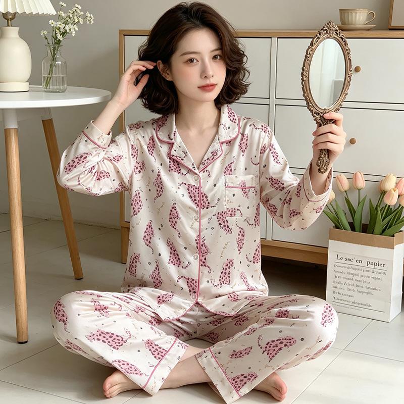 Sweet and high-value butterfly print ice silk pajamas women's ins loungewear long-sleeved trousers two-piece set