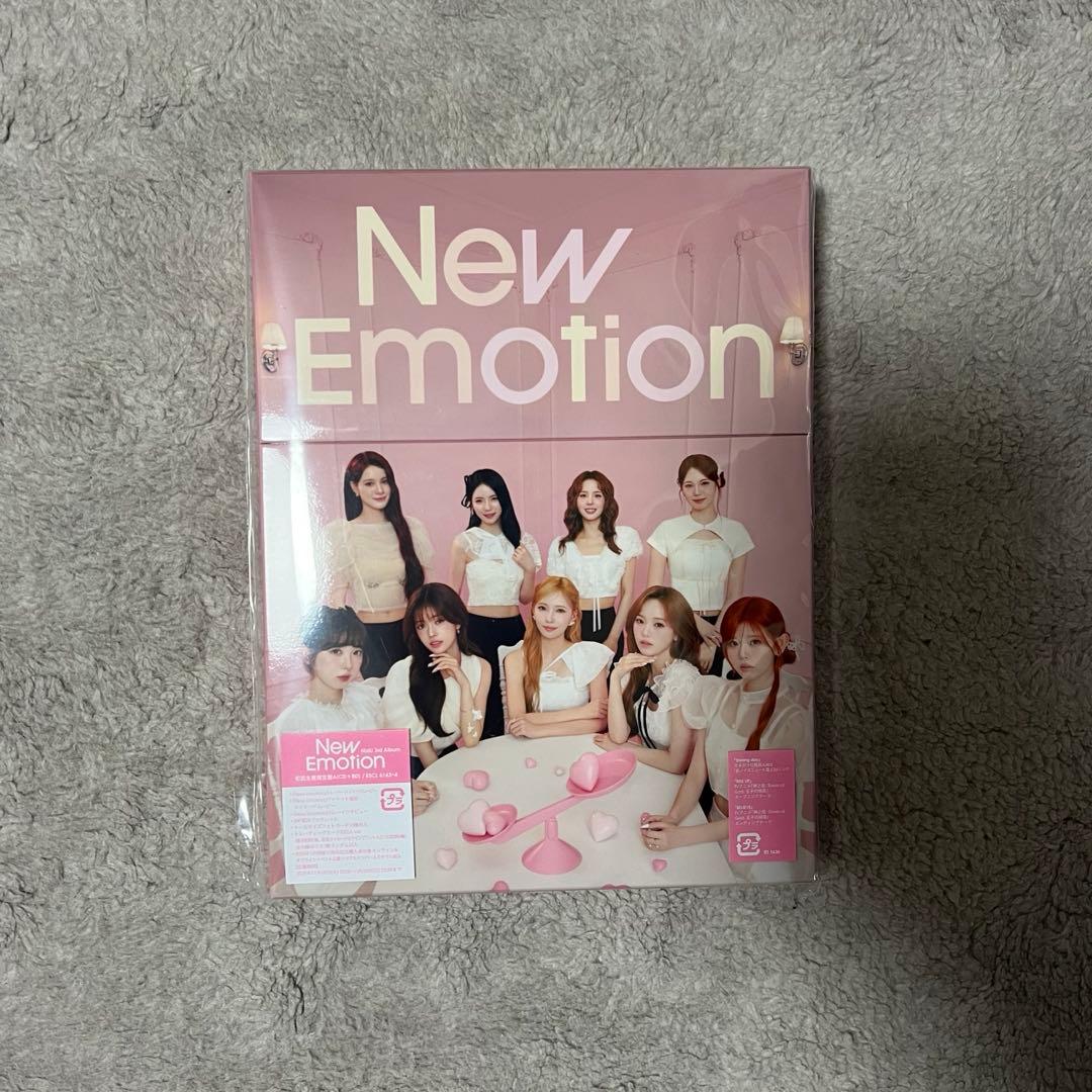 

[USED] NiziU New Emotion A