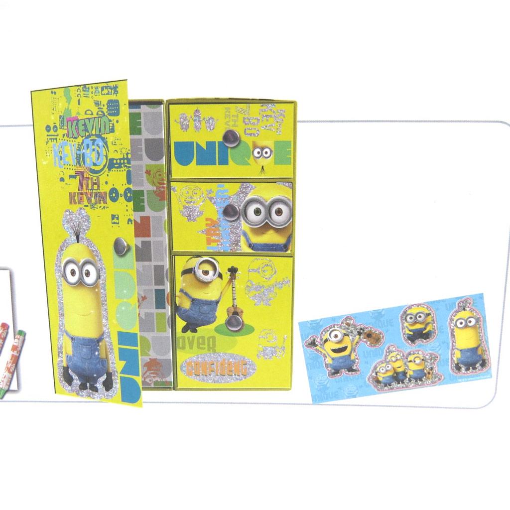 Minions [M9776] - Armoire coloriage 'Minions' (13 pièces) 43x33 cm