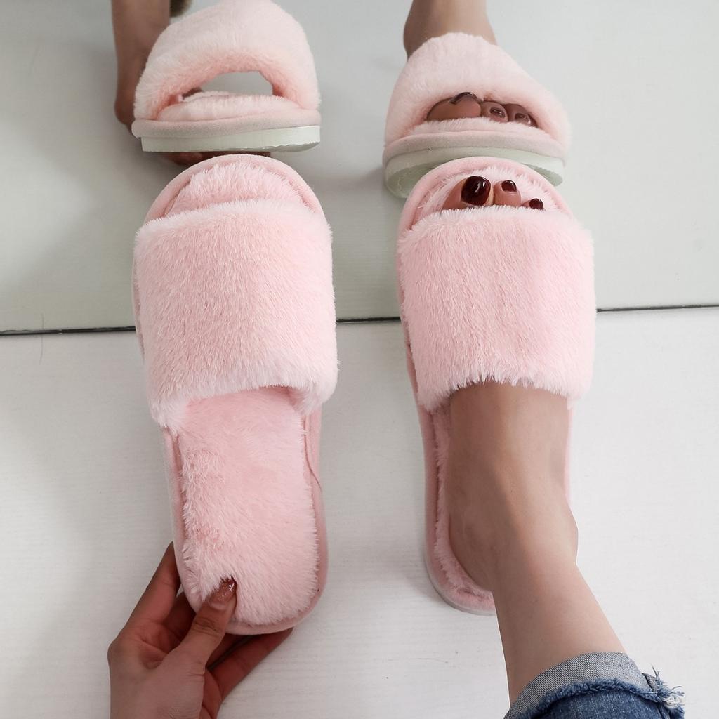 Mao Mao Slippers are fashionable in autumn and winter, comfortable to wear outside, one-word drag plush flat cotton slippers, shoes