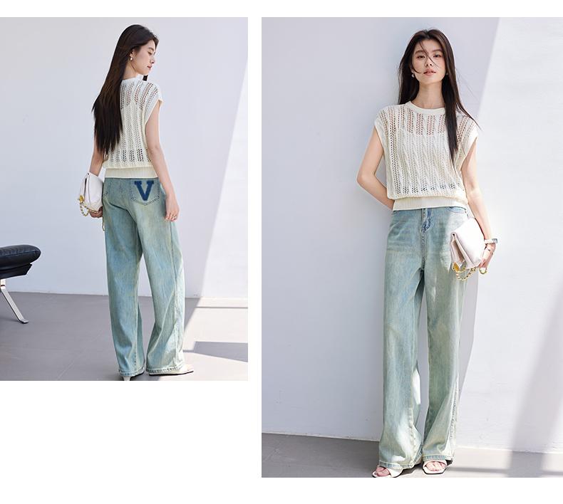 Summer [Light Gap Pleats] Hollow out Fried Dough Twists Knit Shirt Round Neck Sleeveless Blouse with Three Dimensional Texture Overlay