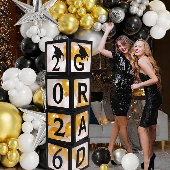 4 ks Krabice na balónky k promoci 2026 Tak hrdý na tebe Černá krabice na balónky s písmeny pro třídu 2026 Potřeby na promoční párty