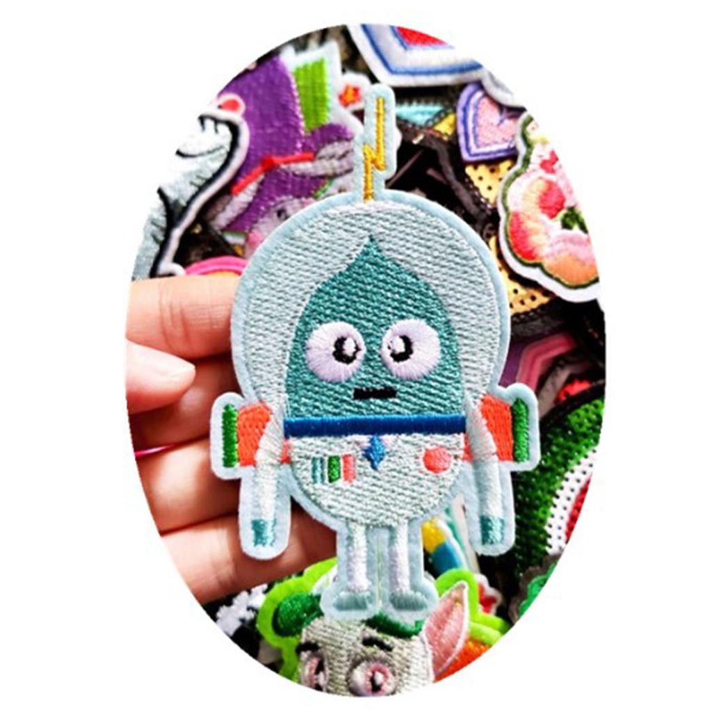 50 Stück Stickaufnäher Niedlicher Cartoon-Aufnäher mit Nähset für Jacken Hemden Hüte Hosen Dekoration