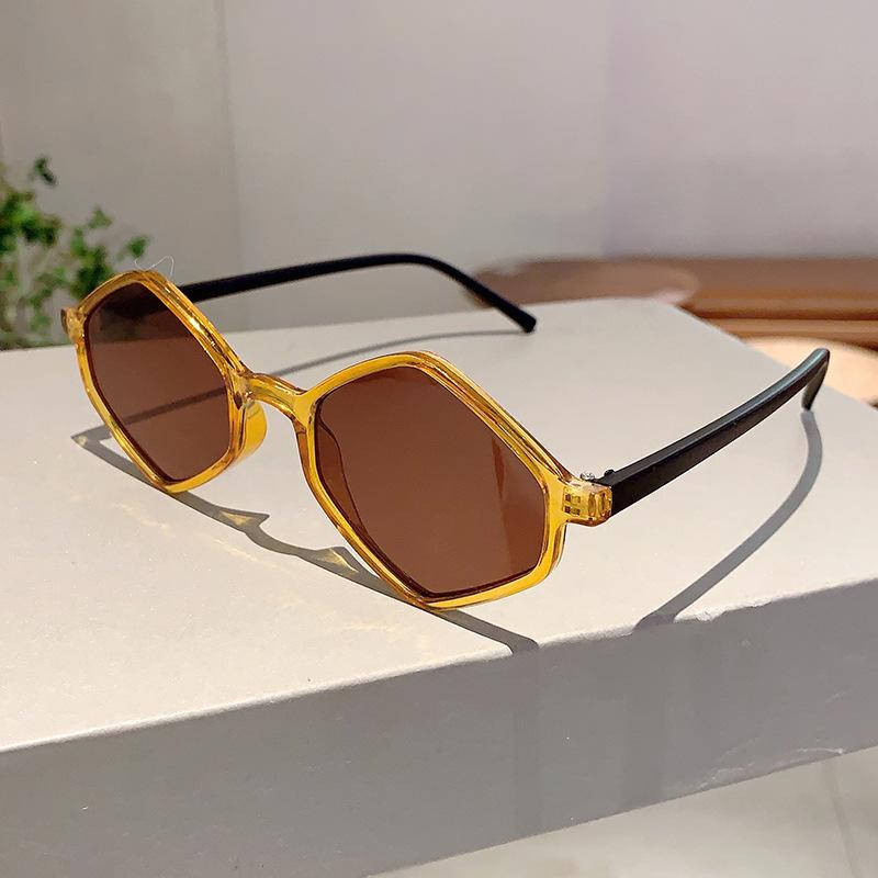 Vintage Luxury Designer Rhombic Sunglasses Women Men Punk Trendy Pink Cool Shades UV400 Protection