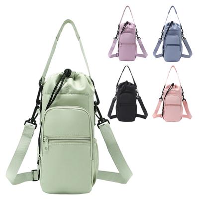 Isolierte Wasserflaschen-Schlingentasche Verstellbarer Riemen Kordelzug Flaschentasche für Wandern Fitnessstudio Reisen Mehrere Taschen Flaschentasche für Handy Schlüssel