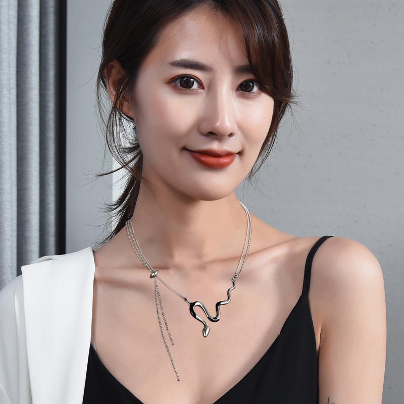 Minba Stunning Snake Choker Necklace Featuring Vibrant Mixed Gemstones And A Fashionable Side Style Chain