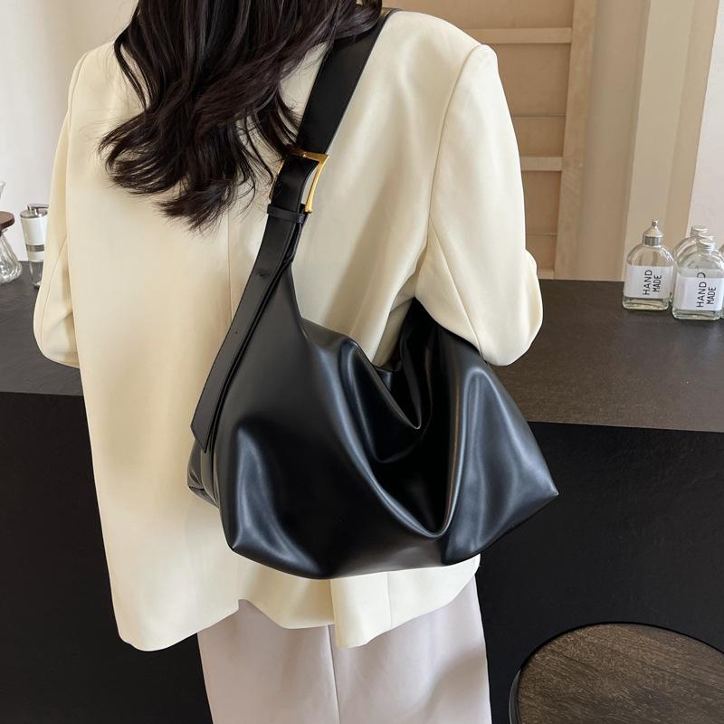 Korean Version of the Versatile Bag Simple Style Simple Fashion Shoulder Bag 2025 New Large-capacity Cross-body Shoulder Bag