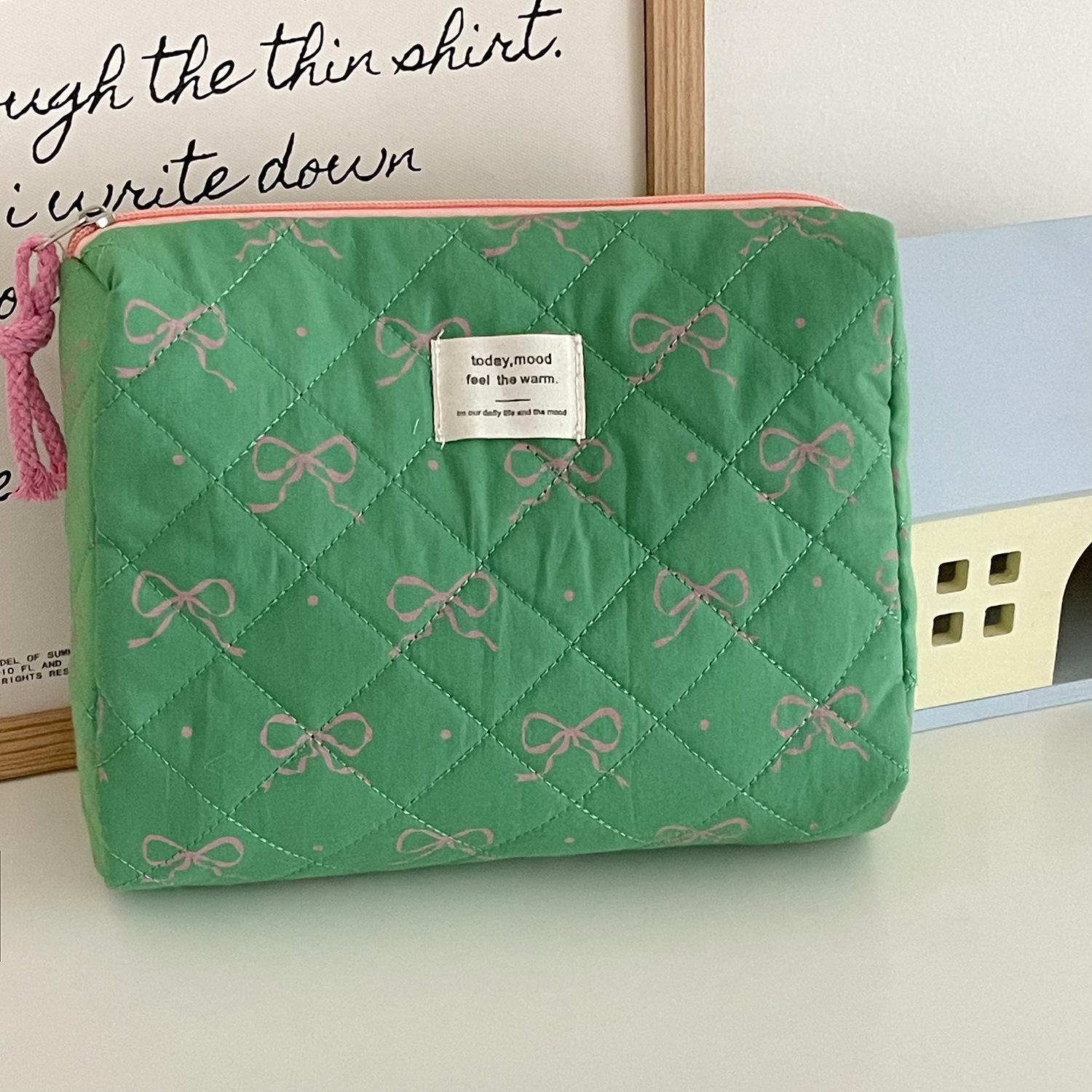 

Green Fruit Bow Cosmetic Bag High Value Travel Cosmetics Portable Contrasting Color Portable Storage Bag Wash Bag