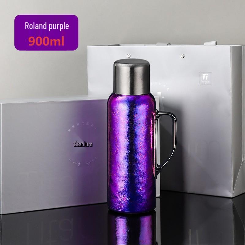 

Large Capacity Titanium Thermos with Temperature Display Lid - Ideal for Office, Home, or Business Gifts