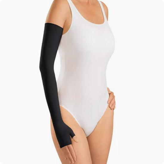 Kompressionsärmel für die obere Extremität zur Linderung von Lymphödemen